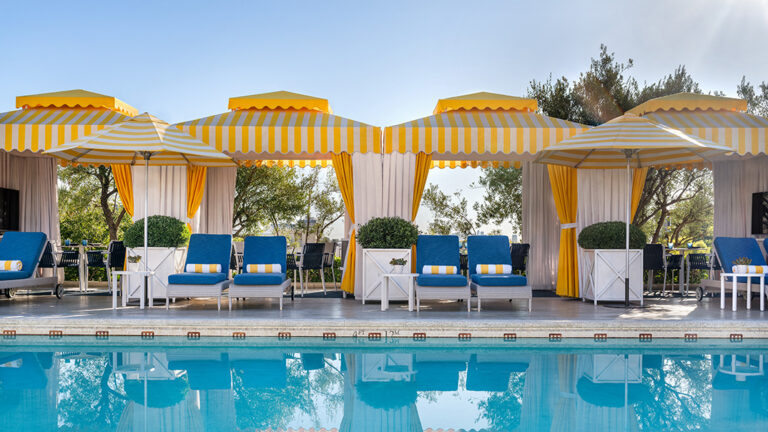 Peninsula pool